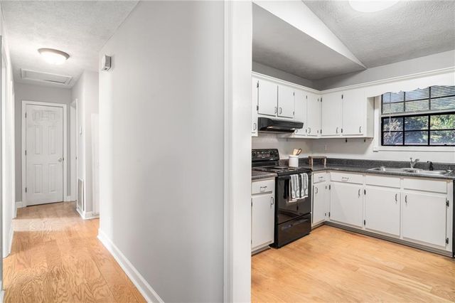 1141 Holly Hills SW Drive, Lilburn, GA 30047