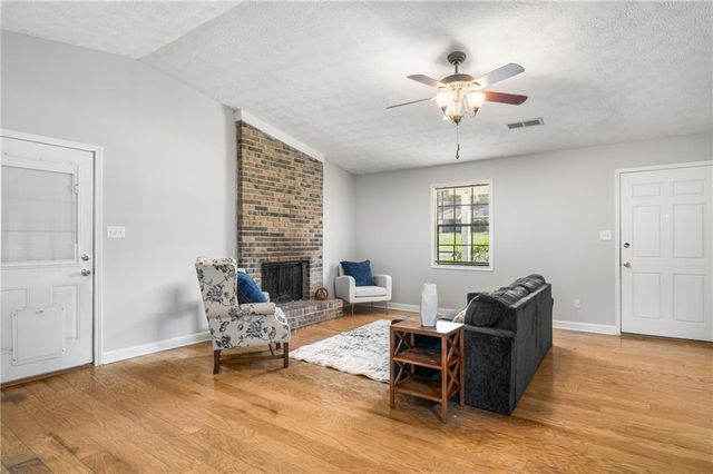 1141 Holly Hills SW Drive, Lilburn, GA 30047