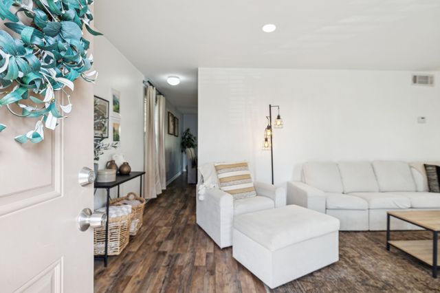 110 Bellevue Rd Apt 12, Nashville, TN 37221