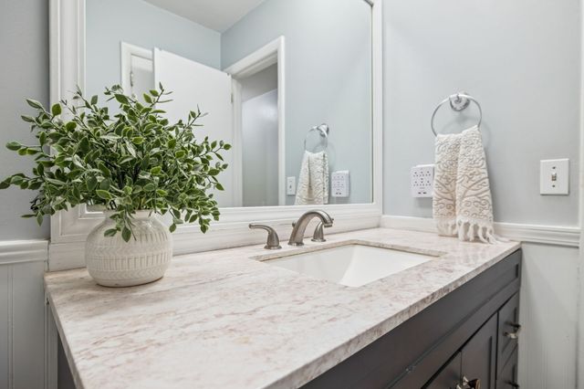 110 Bellevue Rd Apt 12, Nashville, TN 37221