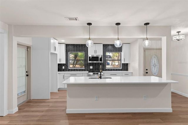 3203 S POLK AVENUE, Lakeland, FL 33803