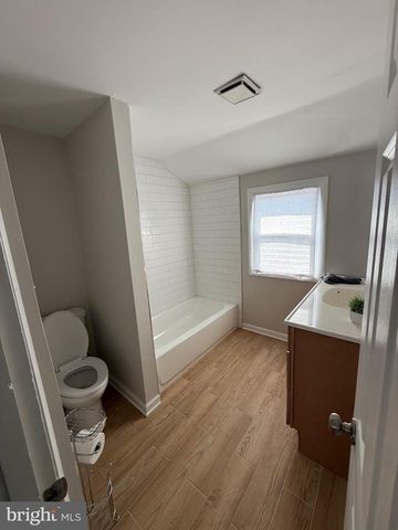 431 N FORKLANDING RD, Maple Shade, NJ 08052