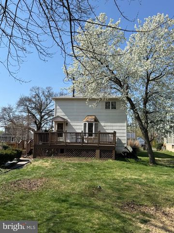 431 N FORKLANDING RD, Maple Shade, NJ 08052