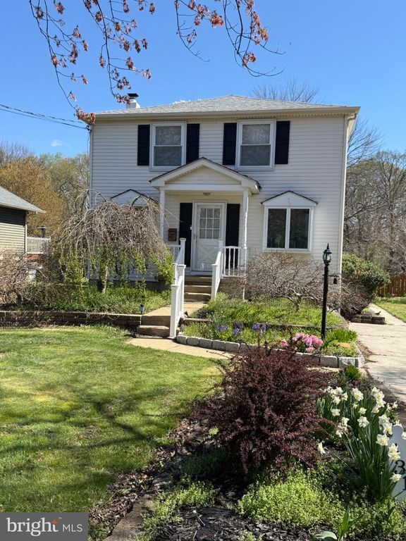 431 N FORKLANDING RD, Maple Shade, NJ 08052