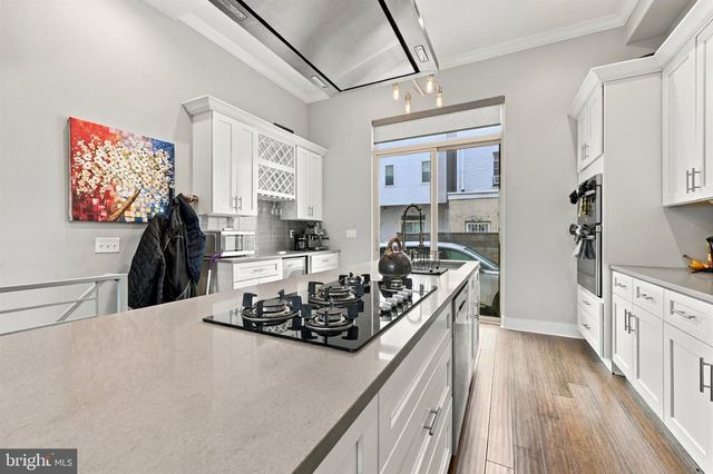 624 PIERCE ST, Philadelphia, PA 19148
