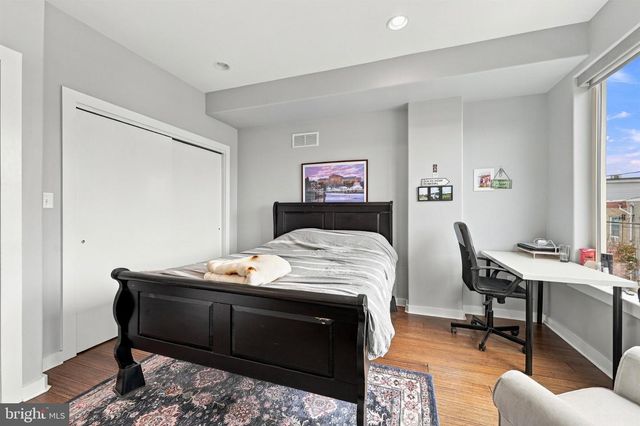 624 PIERCE ST, Philadelphia, PA 19148