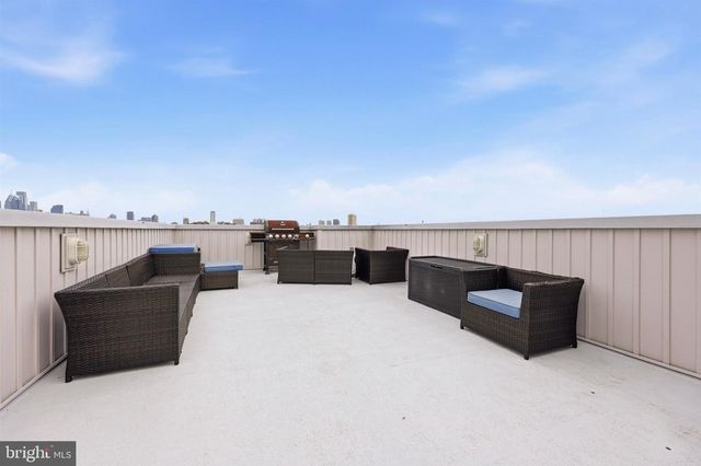 624 PIERCE ST, Philadelphia, PA 19148