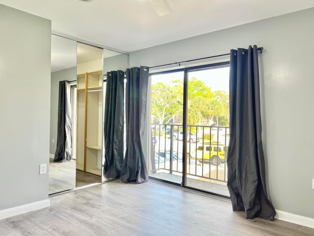 7206 72nd Way, West Palm Beach, FL 33407