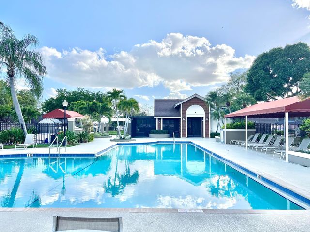 7206 72nd Way, West Palm Beach, FL 33407