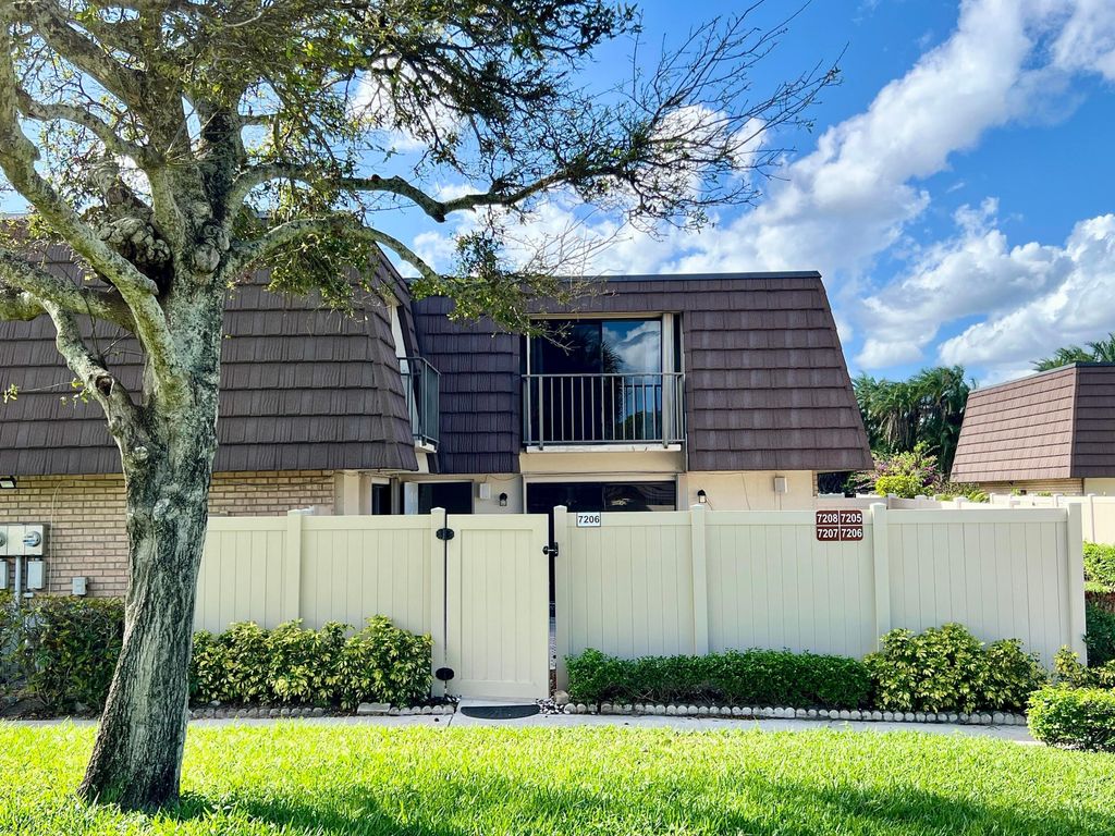 7206 72nd Way, West Palm Beach, FL 33407