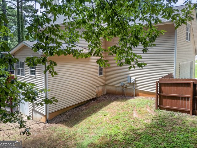 60 Tyler Woods Drive, Sharpsburg, GA 30277