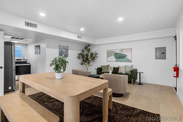 1030 Robinson Ave 107, San Diego, CA 92103