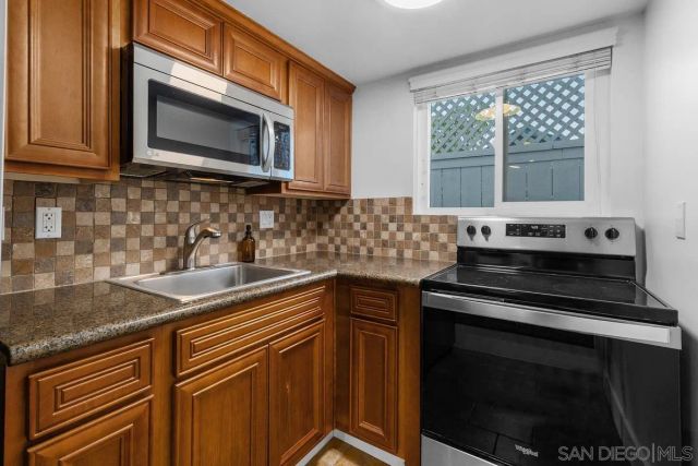 1030 Robinson Ave 107, San Diego, CA 92103