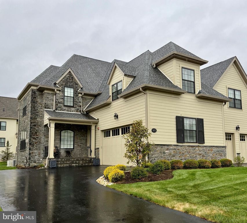 6075 CREEKSIDE DR, Flourtown, PA 19031