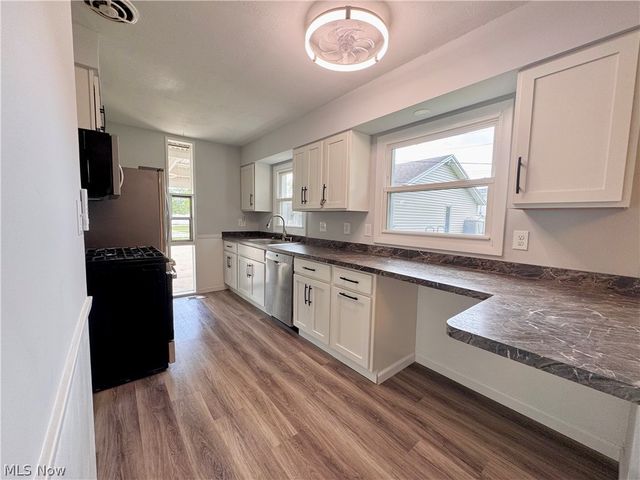 1723 Lander Road, Mayfield Heights, OH 44124