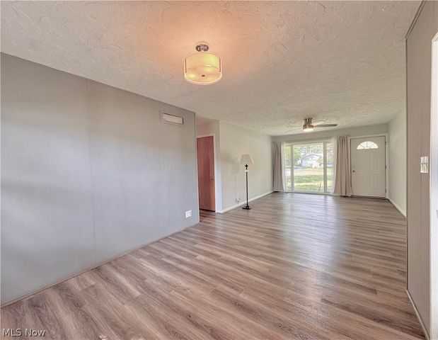 1723 Lander Road, Mayfield Heights, OH 44124