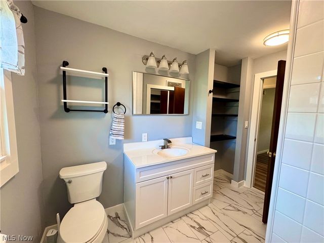 1723 Lander Road, Mayfield Heights, OH 44124