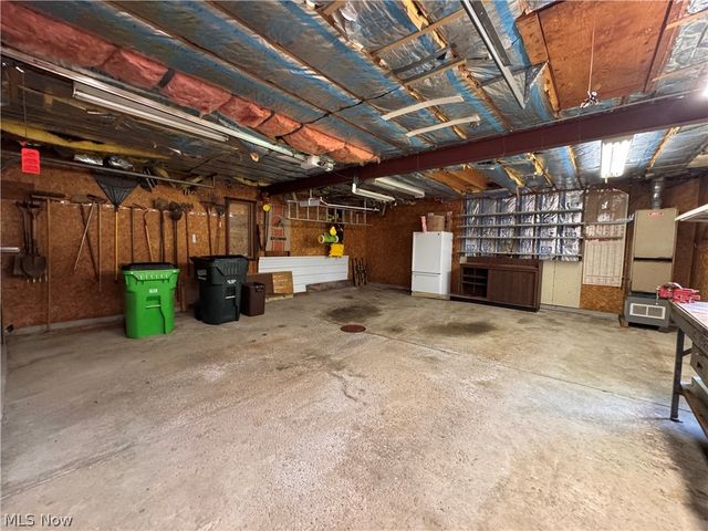 1723 Lander Road, Mayfield Heights, OH 44124