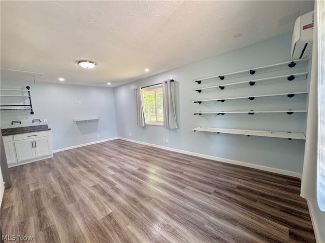 1723 Lander Road, Mayfield Heights, OH 44124