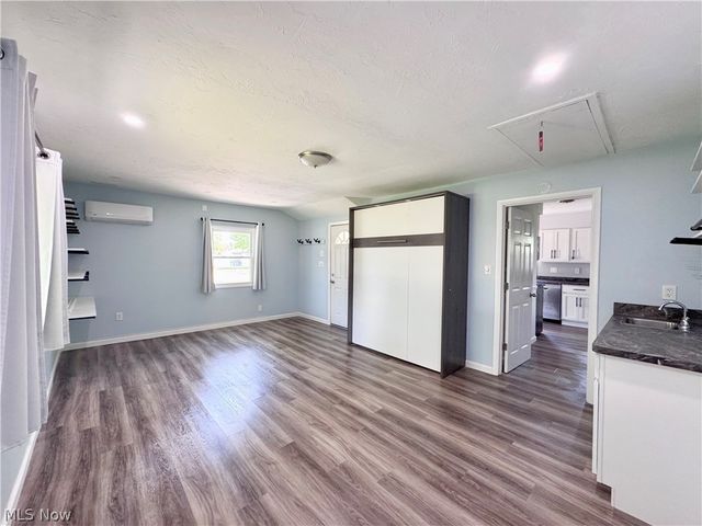 1723 Lander Road, Mayfield Heights, OH 44124
