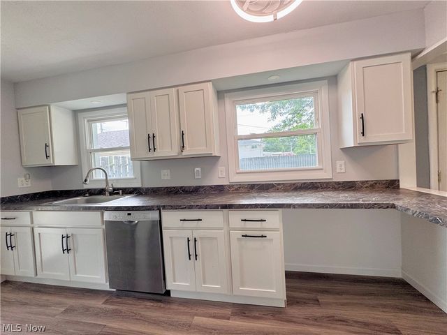 1723 Lander Road, Mayfield Heights, OH 44124