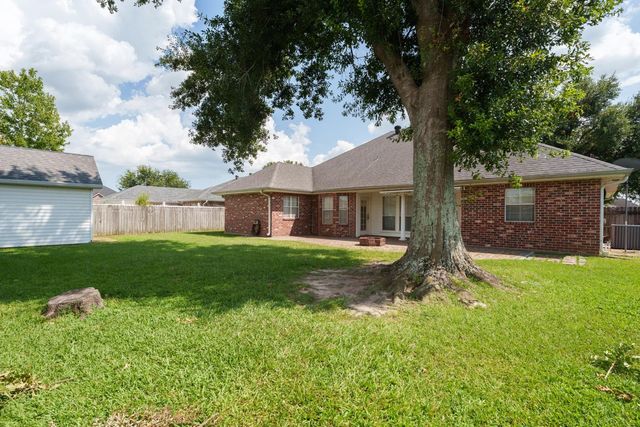 132 Leighton Loop, Houma, LA 70360