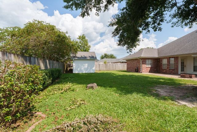 132 Leighton Loop, Houma, LA 70360