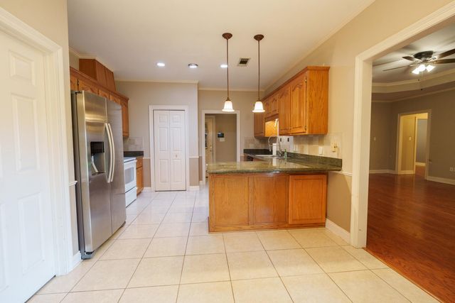 132 Leighton Loop, Houma, LA 70360