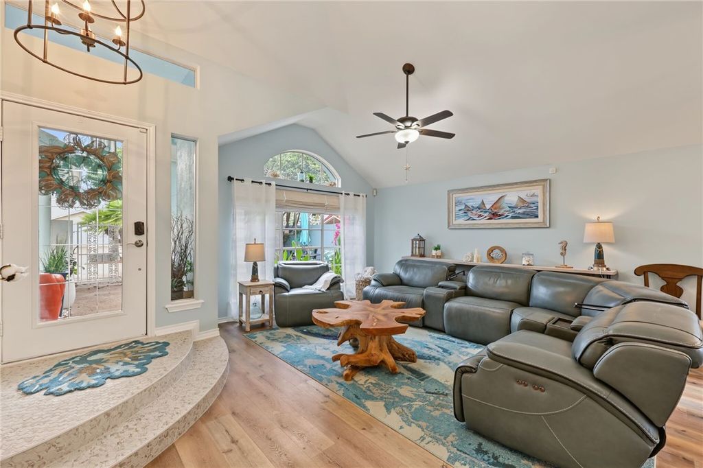 13769 Eaglesnest Bay Dr, Corpus Christi, TX 78418 — photo 5