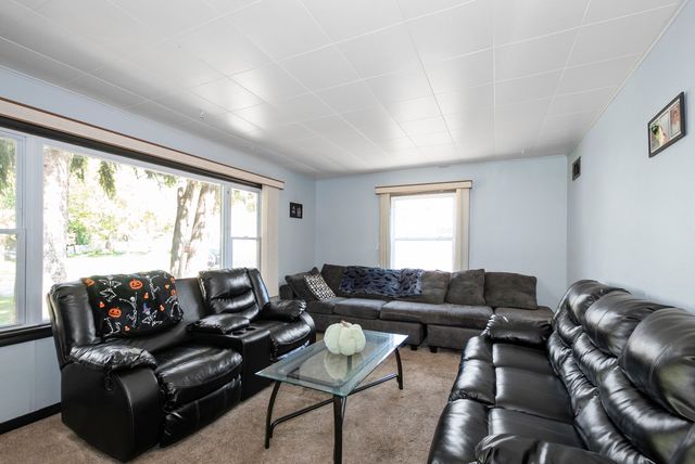 2116 Hanover Street, Joliet, IL 60433