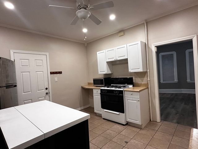 19 Union St 1, Everett, MA 02149
