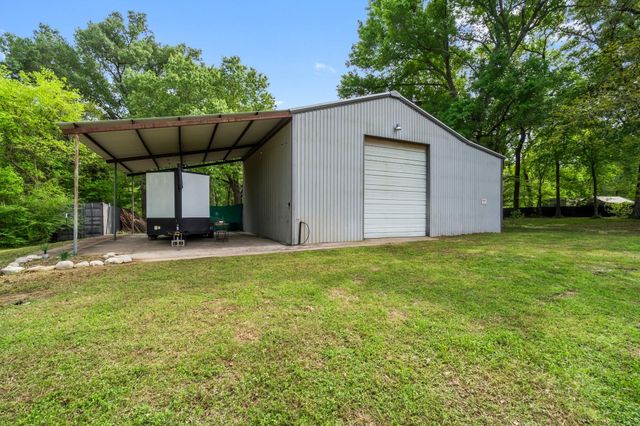 758 Jones Road, New Waverly, TX 77358