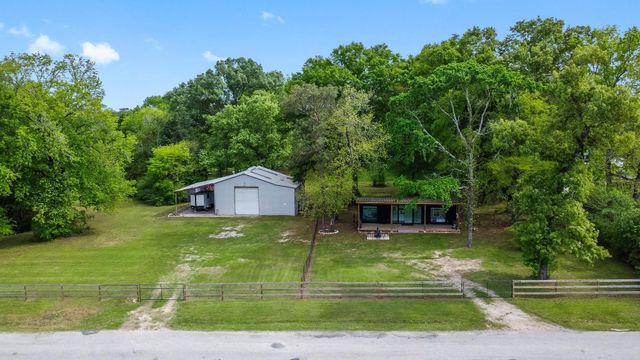 758 Jones Road, New Waverly, TX 77358