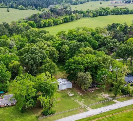 758 Jones Road, New Waverly, TX 77358