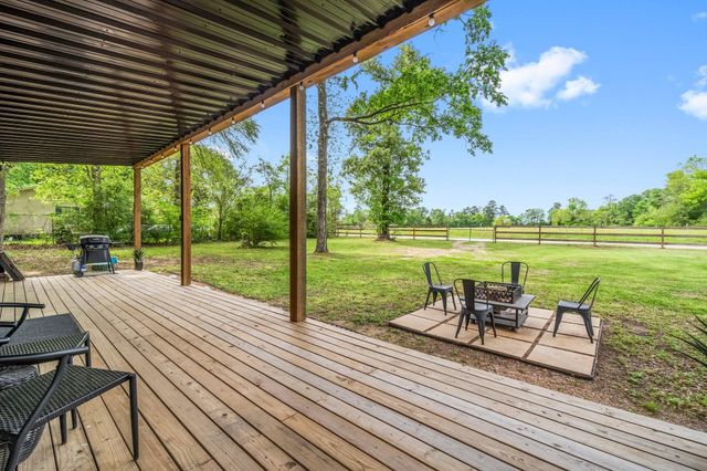 758 Jones Road, New Waverly, TX 77358