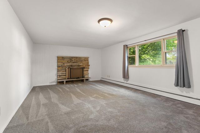 7403 W 85th Avenue, Crown Point, IN 46307