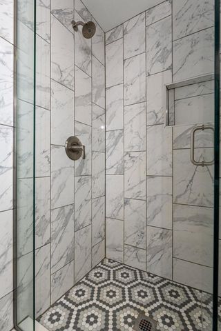 7403 W 85th Avenue, Crown Point, IN 46307