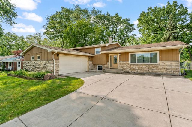 7403 W 85th Avenue, Crown Point, IN 46307