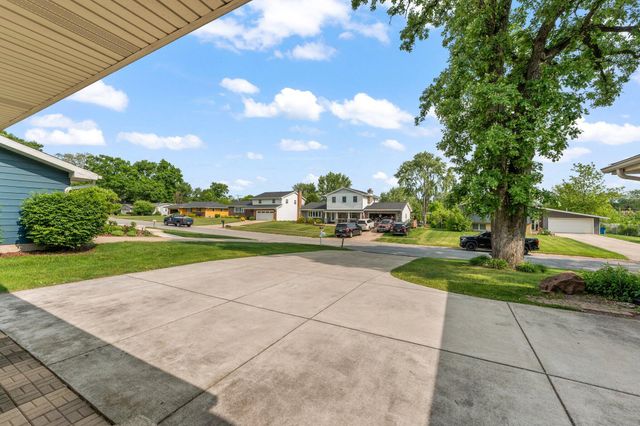 7403 W 85th Avenue, Crown Point, IN 46307