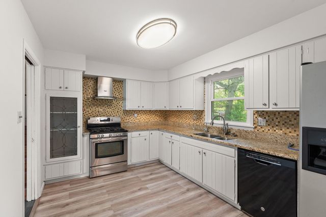 7403 W 85th Avenue, Crown Point, IN 46307