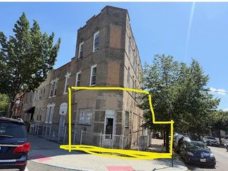 4302 Newtown Road, Astoria, NY 11103
