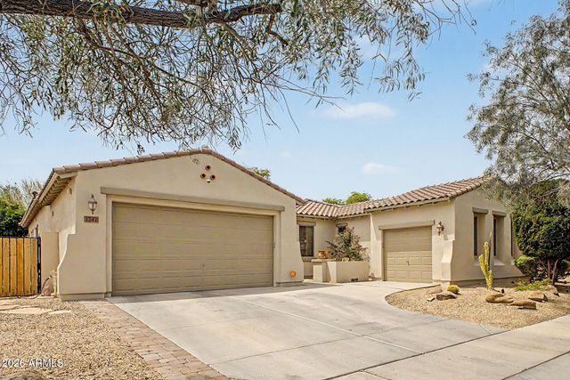 1741 W BRAMBLE BERRY Lane, Phoenix, AZ 85085