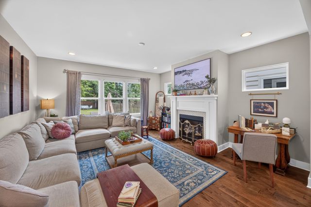 1213 Keller Ave, Nashville, TN 37216