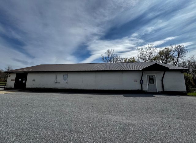 33 Transport Drive, Bennington, VT 05201