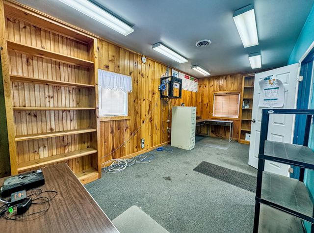 33 Transport Drive, Bennington, VT 05201