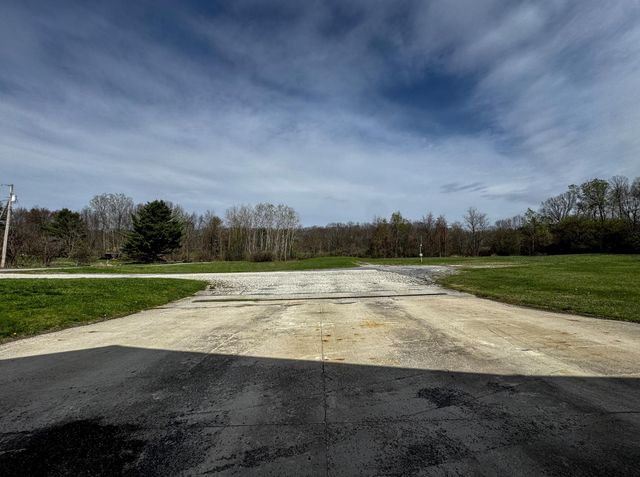 33 Transport Drive, Bennington, VT 05201