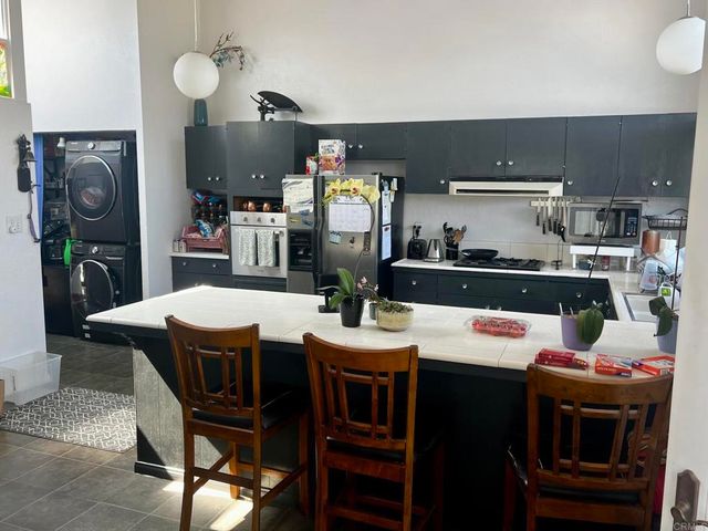 2550 Aster St, San Diego, CA 92109