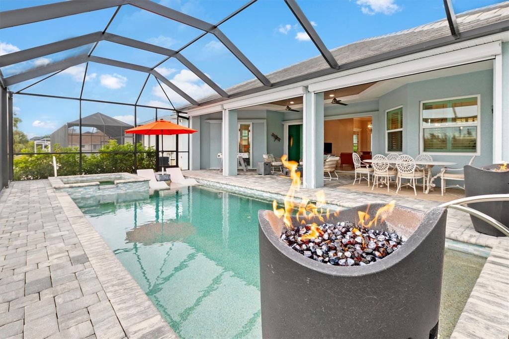 Image 2 of property listing at 15650 MEACHAM CIRCLE, Port Charlotte, FL 33981