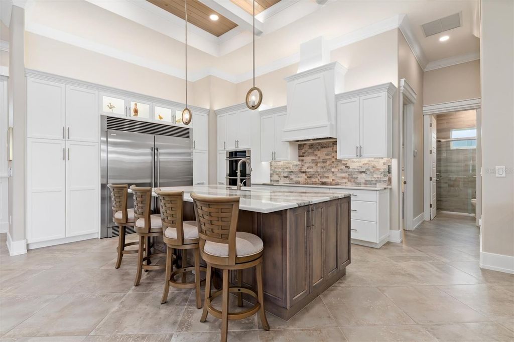 Image 17 of property listing at 15650 MEACHAM CIRCLE, Port Charlotte, FL 33981