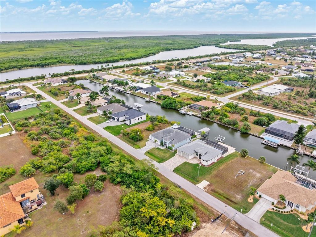Image 59 of property listing at 15650 MEACHAM CIRCLE, Port Charlotte, FL 33981